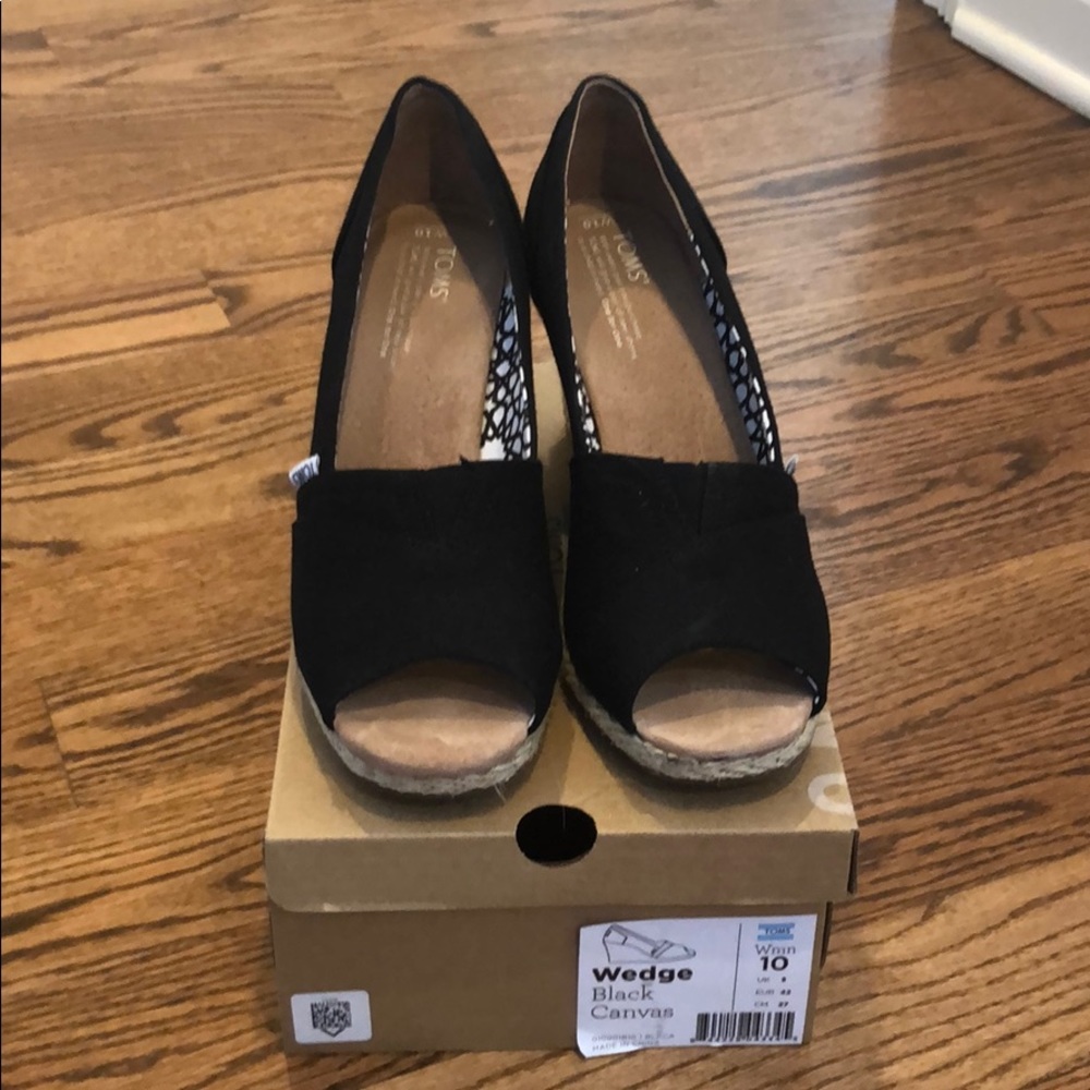 Toms Wedge Shoe